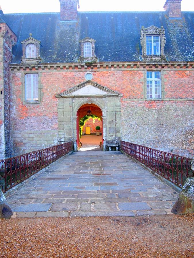 Le Beauregard Bed and Breakfast Rânes Eksteriør billede